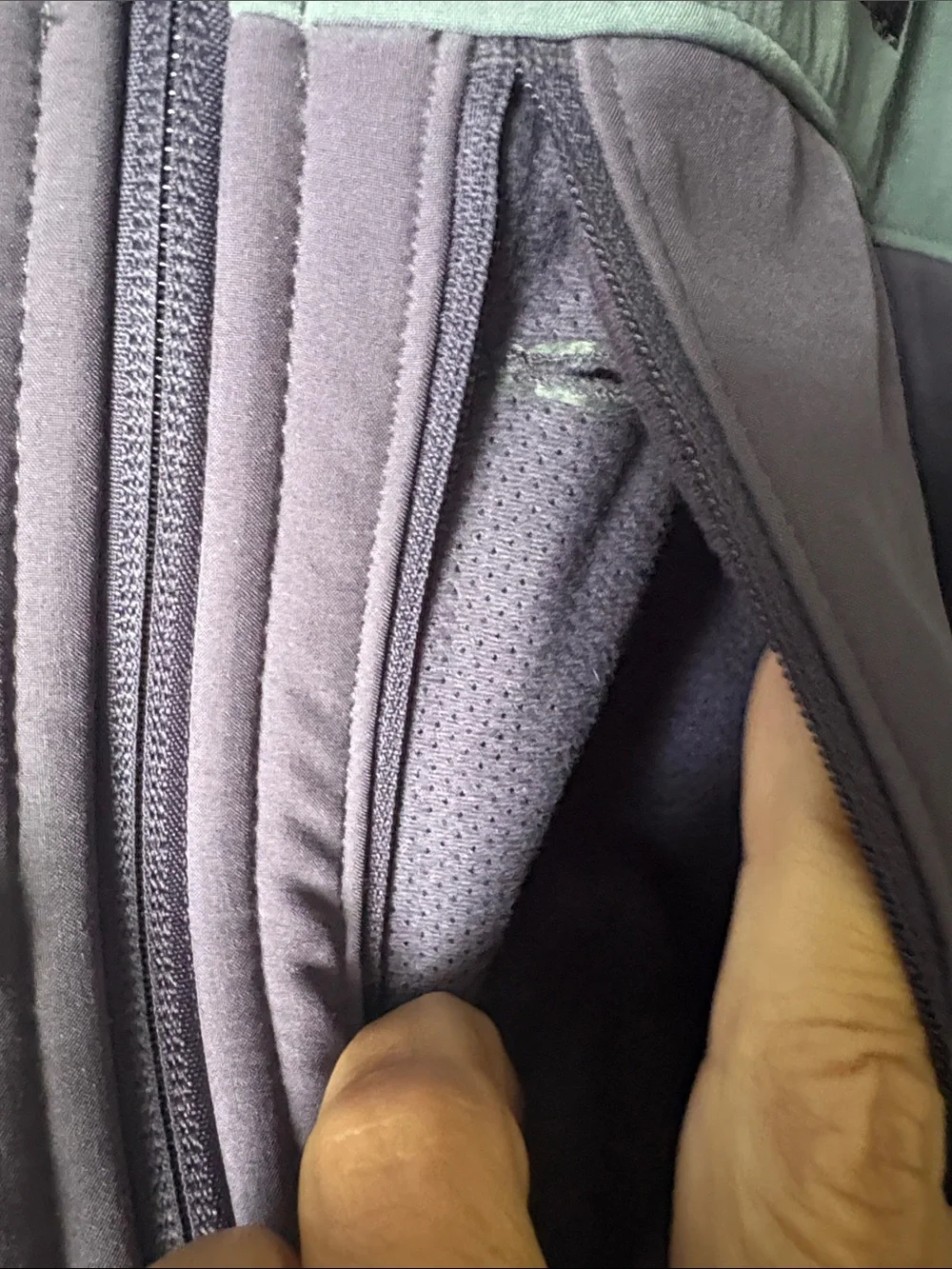 The North Face Men's Two-Tone Purple and Light Gray Softshell Jacket XXL
